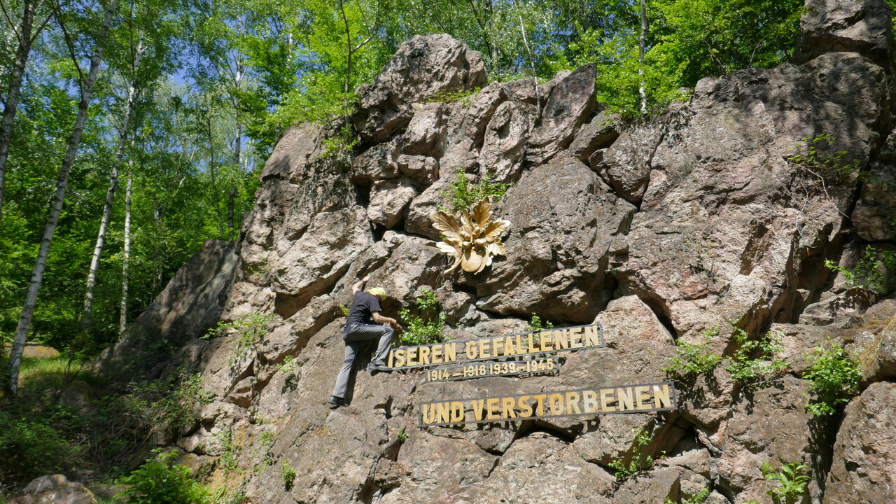 Odenwalddenkmal am Teufelsstein